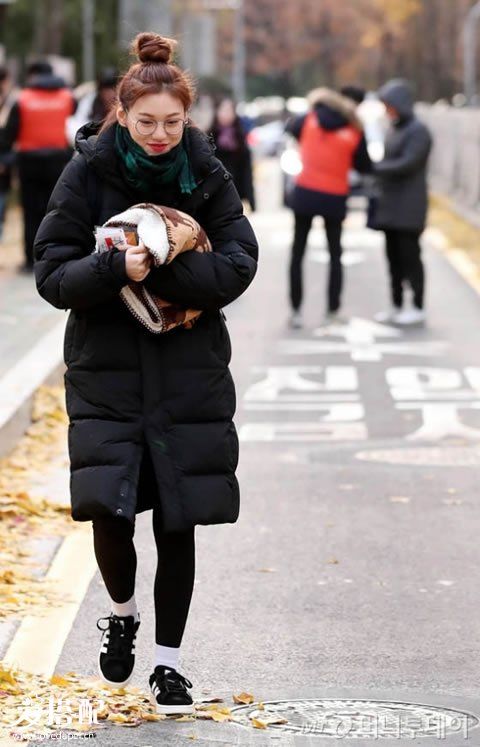 这样穿搭长版羽绒服,让你美成仙!