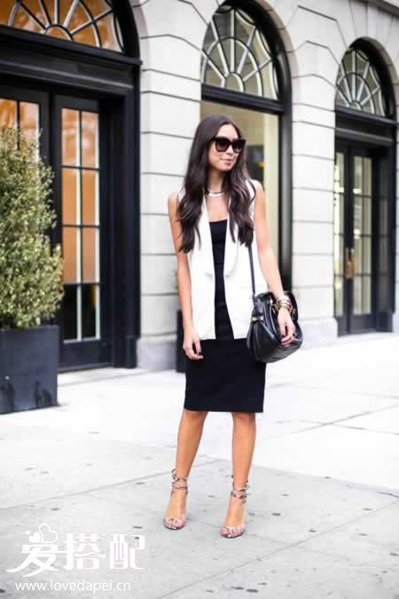 春季如何把“黑白配”穿出优雅和时尚