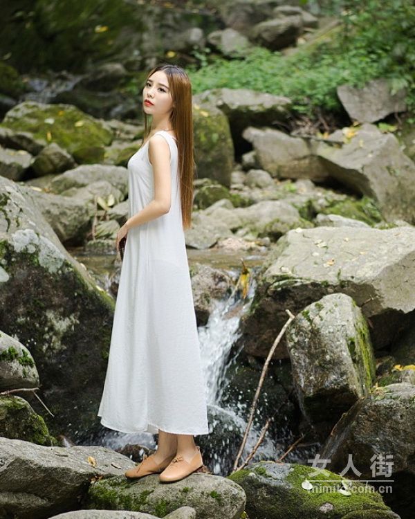 天啦噜，背心又出来“作妖”了